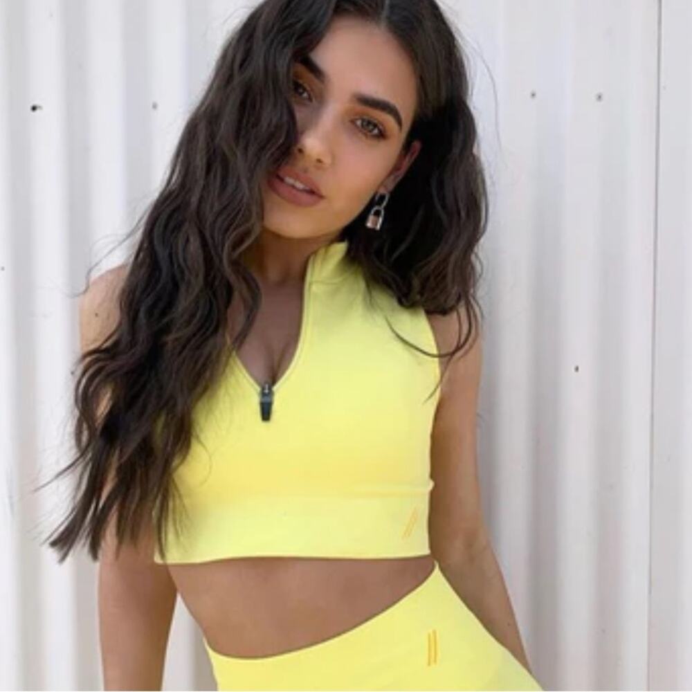 T/A LA The Zahara Bra 1/2 zip mock crop athletic top neon lemon yellow size xs